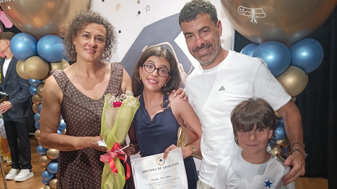 La familia al completo de Marina, la joven asturiana que sufre el s�ndrome de Noonan
