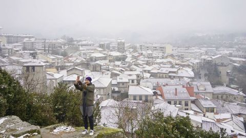 La nieve también ha caído en Allariz.