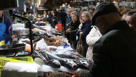 Mercado de plaza de Lugo en víspera de Nochevieja