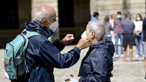 Peregrinos en la plaza del Obradoiro.