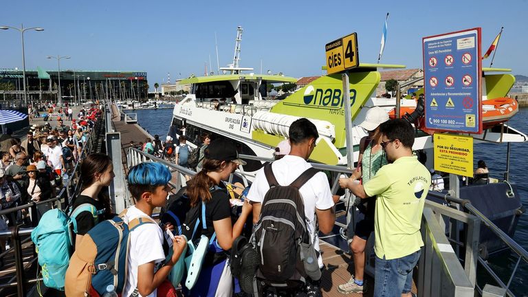 Vota y opina: ¿Estarías de acuerdo en pagar una tasa para vi