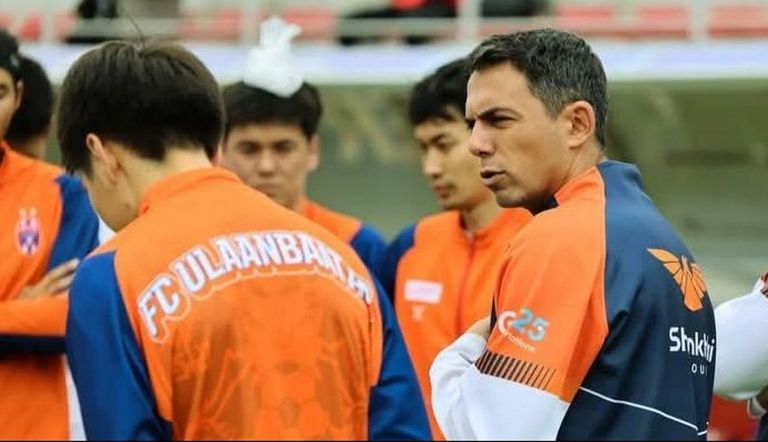 Cinco países de Asia en nueve años hasta ganar la liga de fútbol en Mongolia