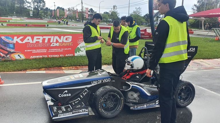 Prueba del prototipo de MU-24 en el Racing Dakart en Major, Sanxenxo