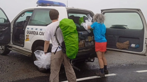 Asistencia a peregrinos por parte d ela Guardia Civil