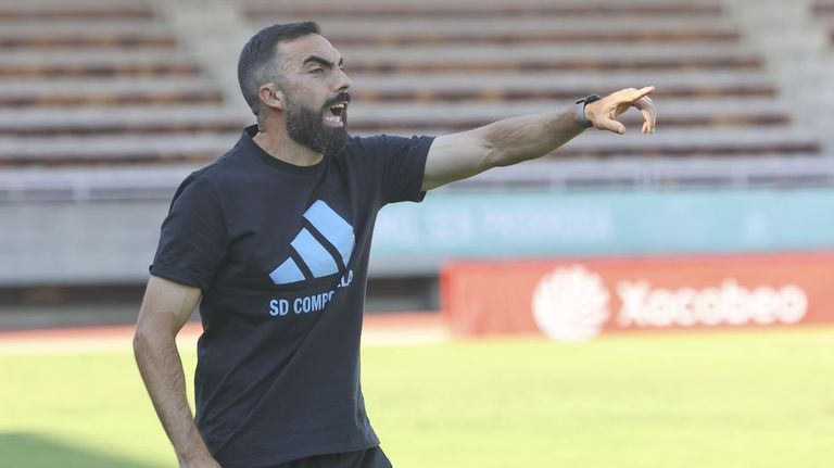 Carlos de Lerma, entrenador del Compostela: «Nos quitamos una gran mochila de encima con este resultado»