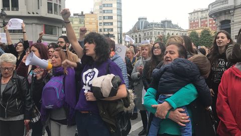 Concentracin contra la sentencia de la Manada en Oviedo