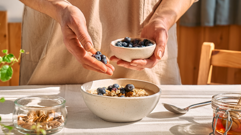 Reduce el consumo de azcar. Da 2: escoge alimentos de mayor calidad en tu desayuno.