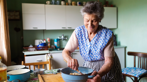 Cocinar puede ayudar a prevenir la demencia, seg�n un estudio.