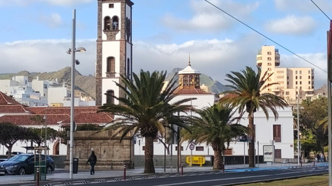 Santa Cruz. La capital merece una visita para perderse por su casco hist�rico.