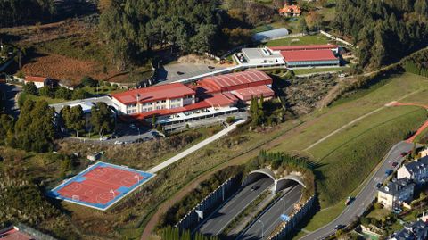 Colegio Montespio, uno de los cuatro de Galicia que tiene alumnos de un nico sexo. En este caso es solo para chicas a partir de primaria