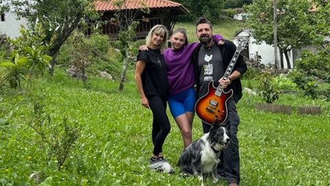 Amaia Garc�a junto a su familia