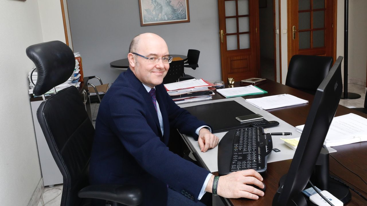 A Mari�a empieza a abrir comercios y negocios