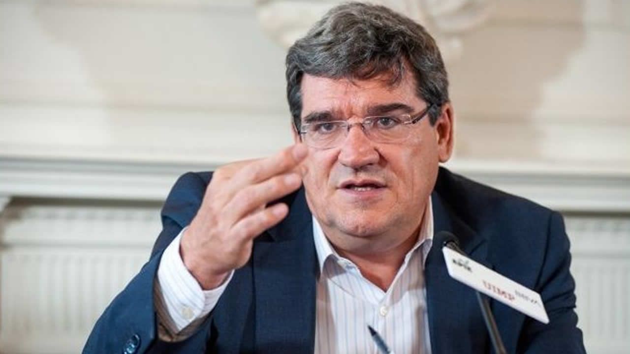 Así se disfruta del Ribadeo Indiano.El ministro José Luis Escrivá