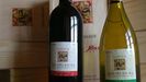 Botellas de vino con el sello identificativo de la denominación de origen Ribeira Sacra