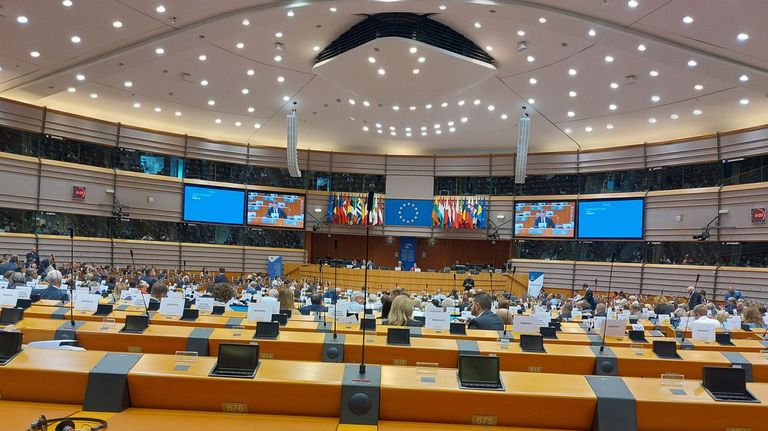 Reunión del pleno del Comité de Regiones de la Unión Europea, ayer en Bruselas.