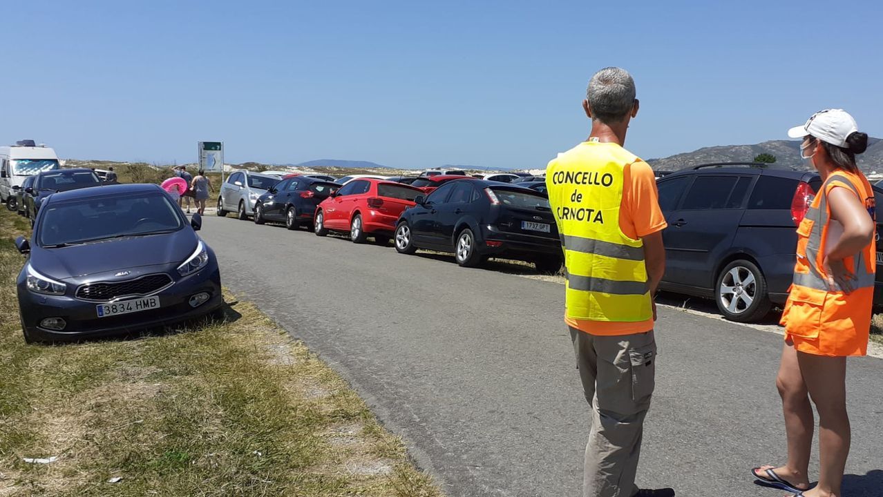 V�deo de las elecciones en Burela, con colas para votar.Noia acogi� el s�bado un acto en recuerdo de Miguel y Javier en el que se vivieron duros momentos entre los presentes
