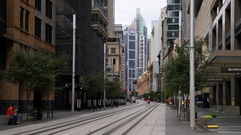 El centro de la ciudad, en su mayora desierta, se ve luego de la implementacin de reglas ms estrictas de distanciamiento social, en Sydney, Australia