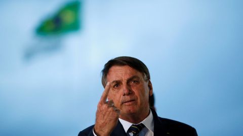 Bolsonaro no valoró las cifras de fallecidos alegando que no es enterrador