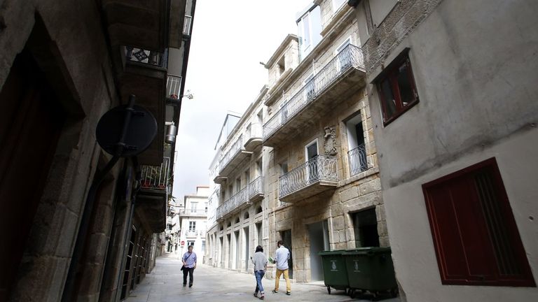 El Consorcio del Casco Vello compra un edificio histórico en la calle Real