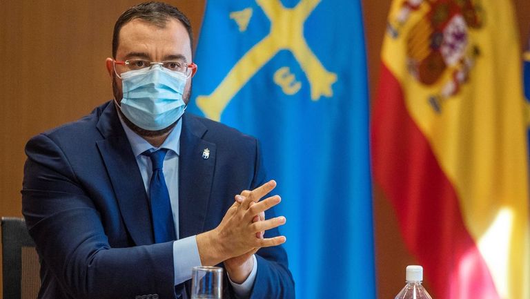 El presidente del Principado de Asturias, Adrián Barbón