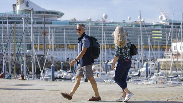 Los puertos españoles invertirán 65 millones para controlar la entrada y salida de extracomunitarios
