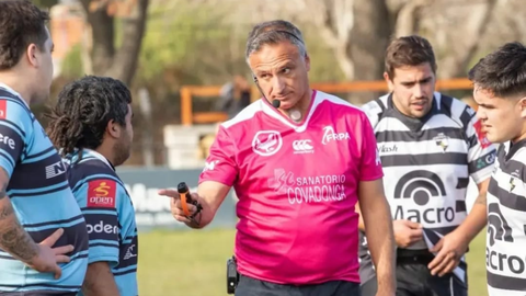 Marcelo Chorny es entrenador de rugby y tambi�n �rbitro
