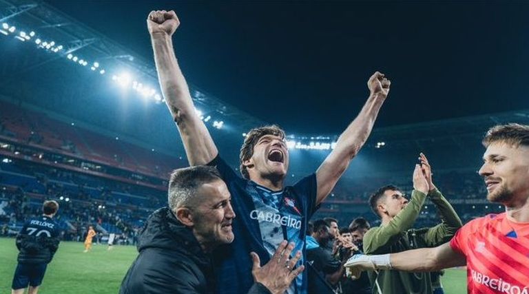 Marcos Alonso firma su récord de minutos en una temporada a los 35
