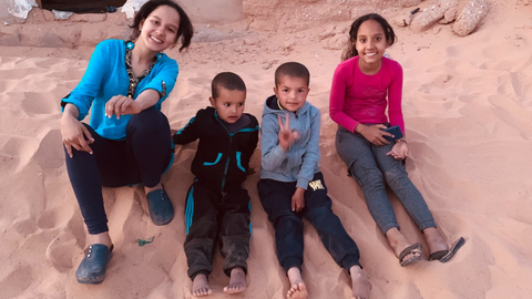 La nia que Sol Espas amadrin y su familia