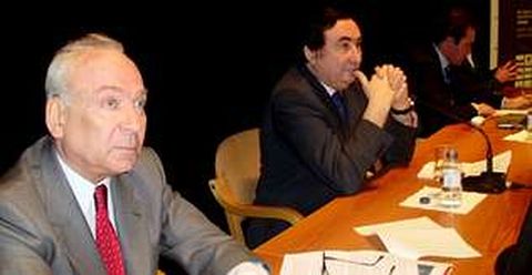 Graciano García, director de la Fundación Príncipe de Asturias, abrió ayer el primer Foro de Comunicación del Occidente astur, dirigido en particular al alumnado de Castropol y Vegadeo. La charla, en