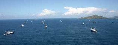 Atuneros navegando hacia las Seychelles, en una imagen de archivo