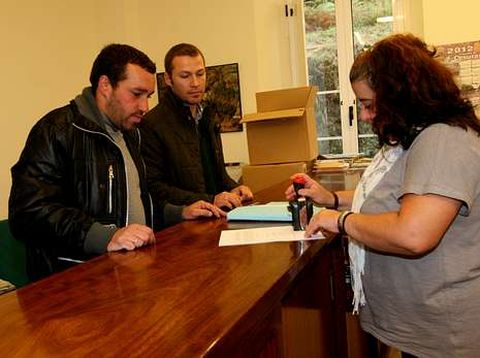 Ayer se presentaron 1.400 firmas a favor de la unión.