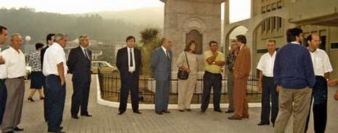 Inauguración dedicada a Domingo Antonio de Andrade en Cee, no mes de agosto de 1990.