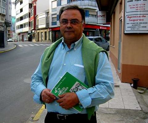 Caamaño dirixe a coral dende a súa fundación hai cinco anos.