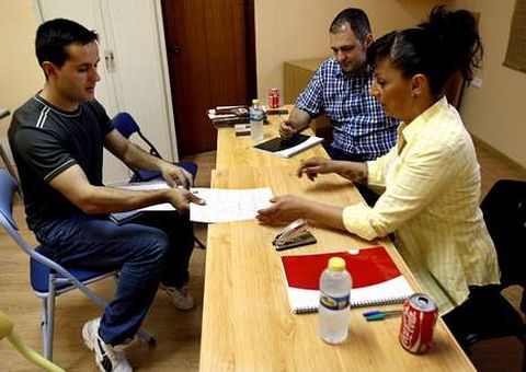 La selección comenzó ayer en el centro vecinal de Coia.