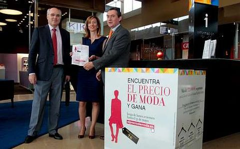 Manuel Areán, Esther Cruz y Rafael Sanguino.