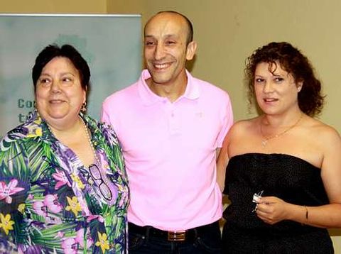 <span lang= es-es >Veinte años</span>. La asamblea sirvió como acto de reconocimiento a las empresas que llevan 20 años en Aeva: excavaciones Afreijo, joyería Fely, café bar Lisboa y gráficas Peymar.