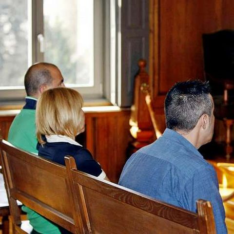 Los tres condenados, en el juicio que se celebró en julio.