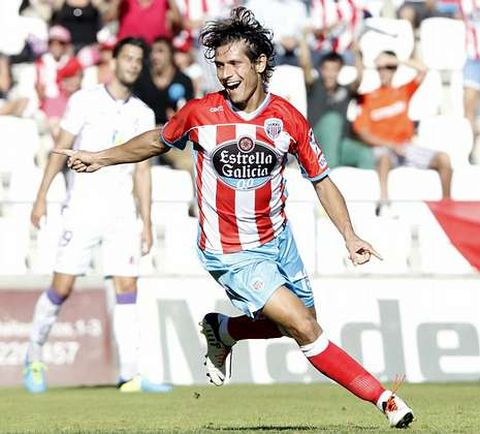 Pablo Sánchez festeja el gol que le marcó al Jaén en el Ángel Carro en la tercera jornada.