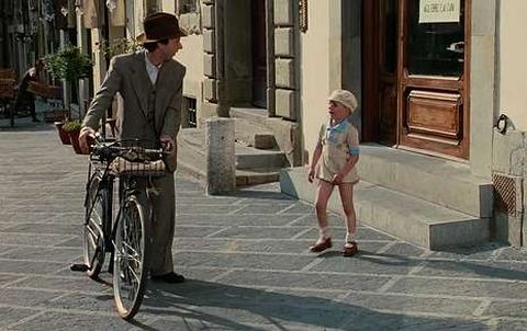 Imagen de «La vida es bella», ganadora del premio Goya a la mejor película europea del año 1997.