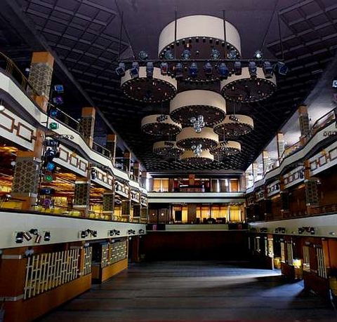 Espectacular interior de la sala El Seijal.