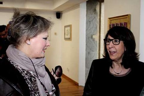 Luma Gómez ?dereita? departe na presentación con Marisa Álvarez.
