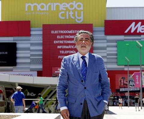 Souto, en la plaza central del complejo comercial.
