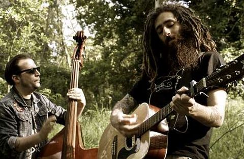 Pérez, guitarra, y Martín, contrabajo, son True Mountain.
