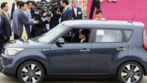 Vehículo usado por el papa Francisco en su viaje a Corea del Sur