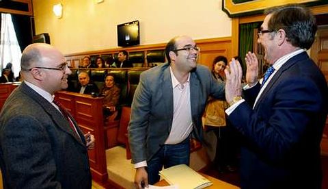 La oposición tacha de indignante la decisión del PP de poner a Currás al frente de Tragsa.