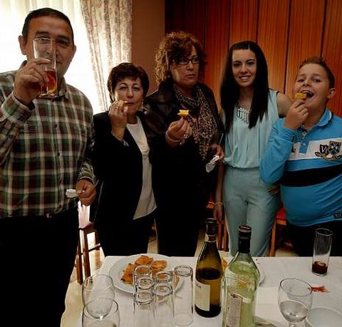 Hortumia celebró su comida anual en un restaurante.