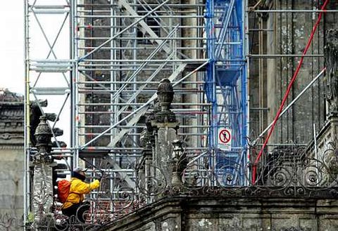 Los trabajos de rehabilitación de la Catedral se centran ahora en la fachada del Obradoiro.