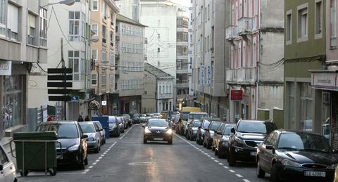 En las calles más céntricas de Foz también abrirá hoy el comercio.