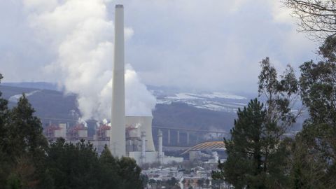 La térmica de Endesa en As Pontes opera estos días con cuatro de sus grupos funcionando