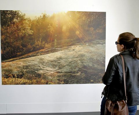 También se exponen fotografías de Villestro y otros lugares.